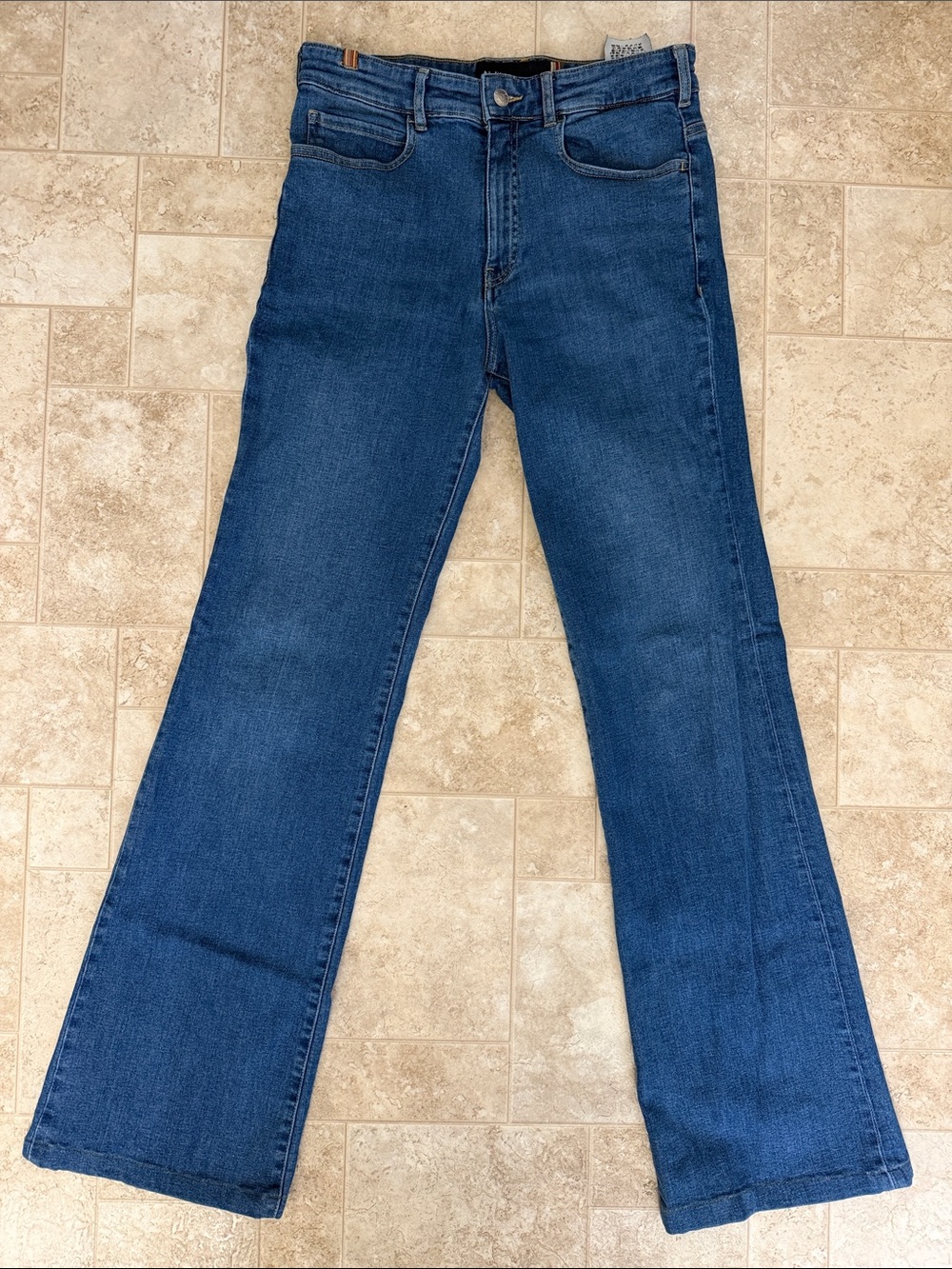 Notify Light Wash Denim Jeans with Signature Tag